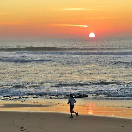 빌라 Santa Efigenia *